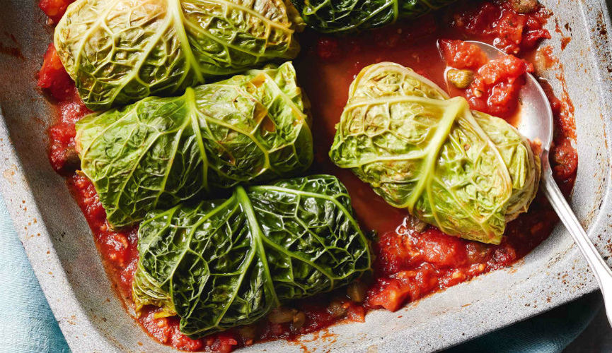 Stuffed cabbage leaves