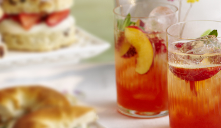 Iced peach melba tea