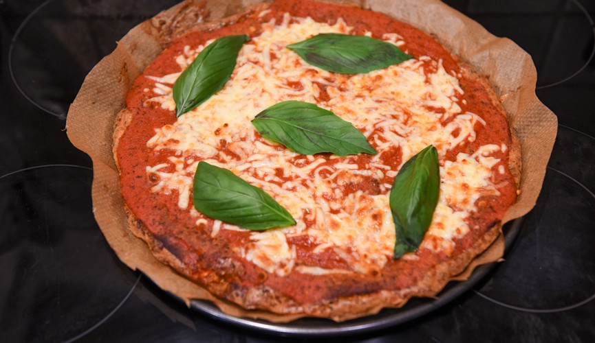 Helmut Fuchs' Keto Pizza (Margarita)